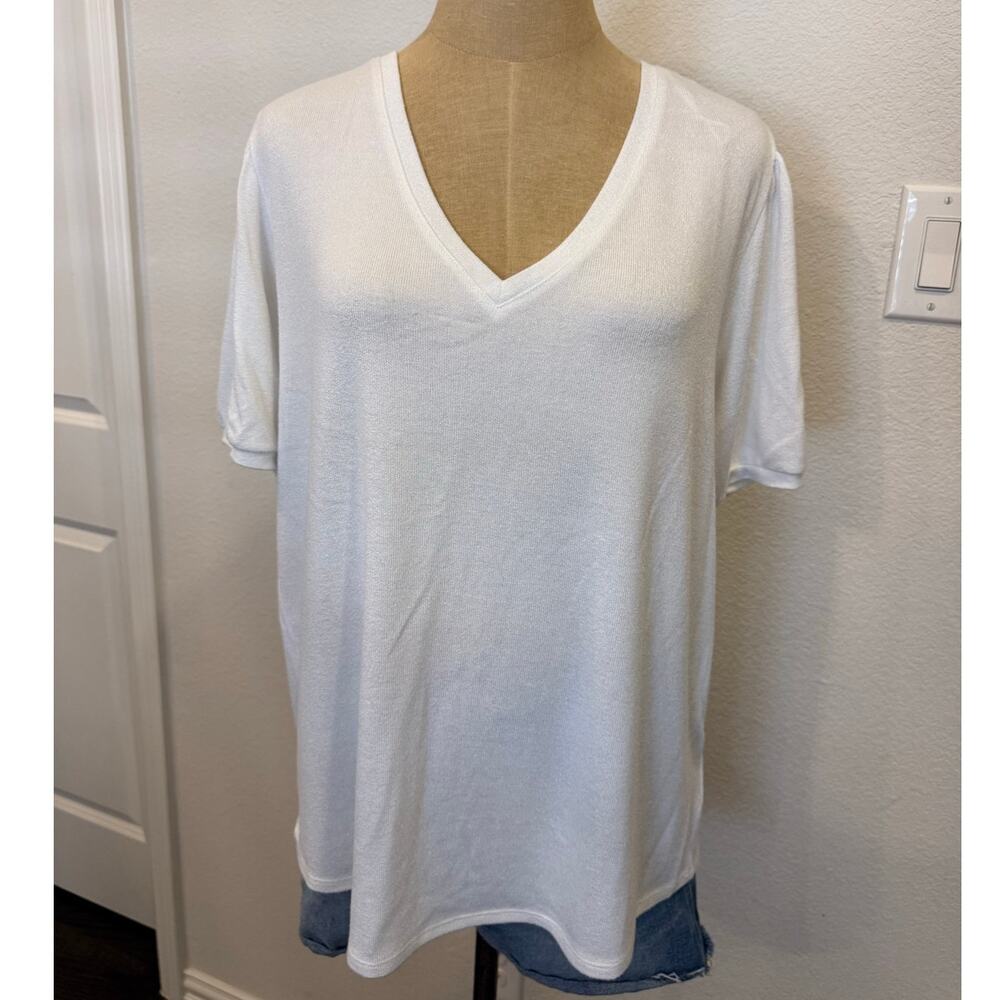 MOD REF White V Neck Knit Shirt Top Women size XXL 2XL